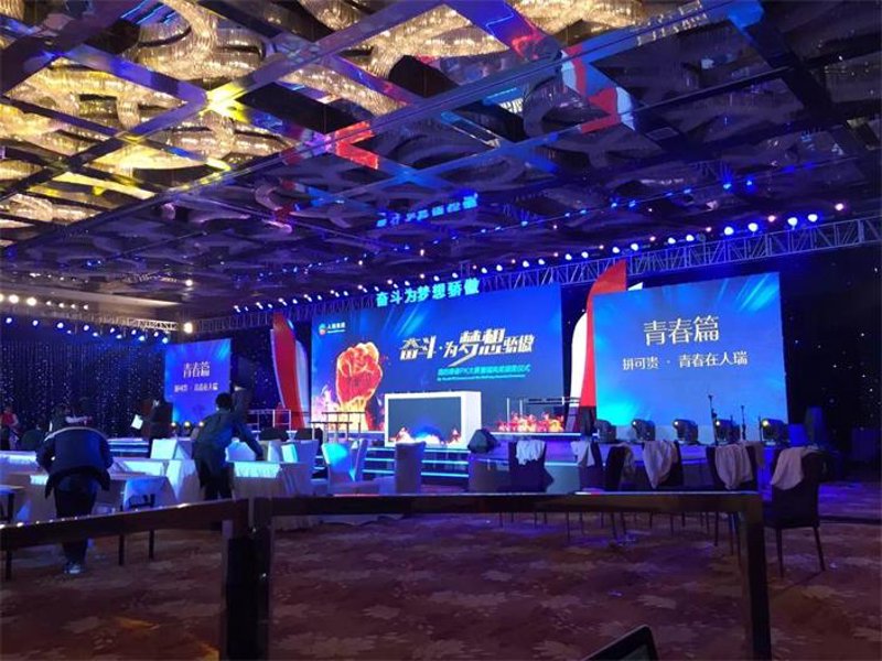 广告设计制作行业的最新趋势与挑战